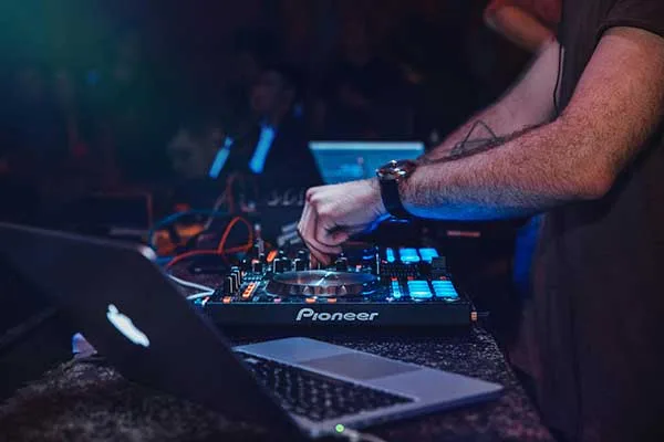 Genres-and-Sound